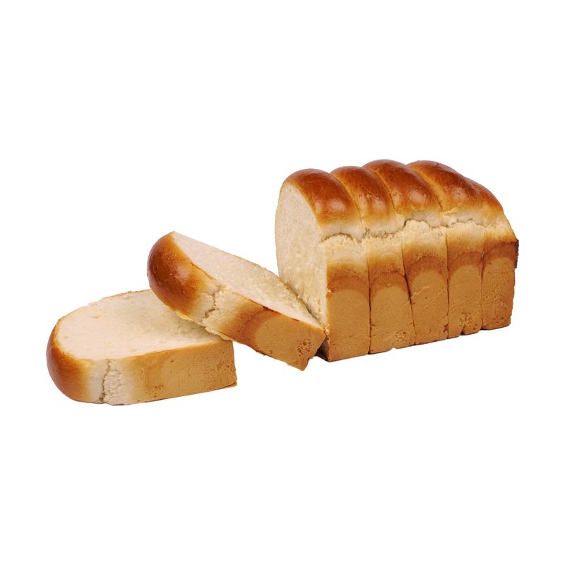 Angeschnittener Brioche-Toast, zwei Scheiben liegen vor dem Laib